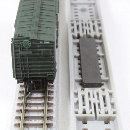 R037 Rokuhan Uncoupling Track Micro-Trains