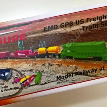 EMD GP8 Green US Freight Train Set